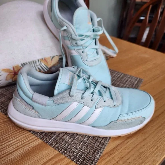 adidas gazelle silver green womens ADIDAS RETRORUN – bCODE